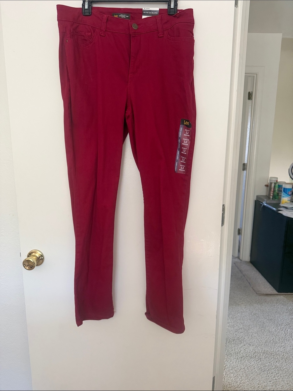 Lee Men's Crimson Straight-Leg Chinos